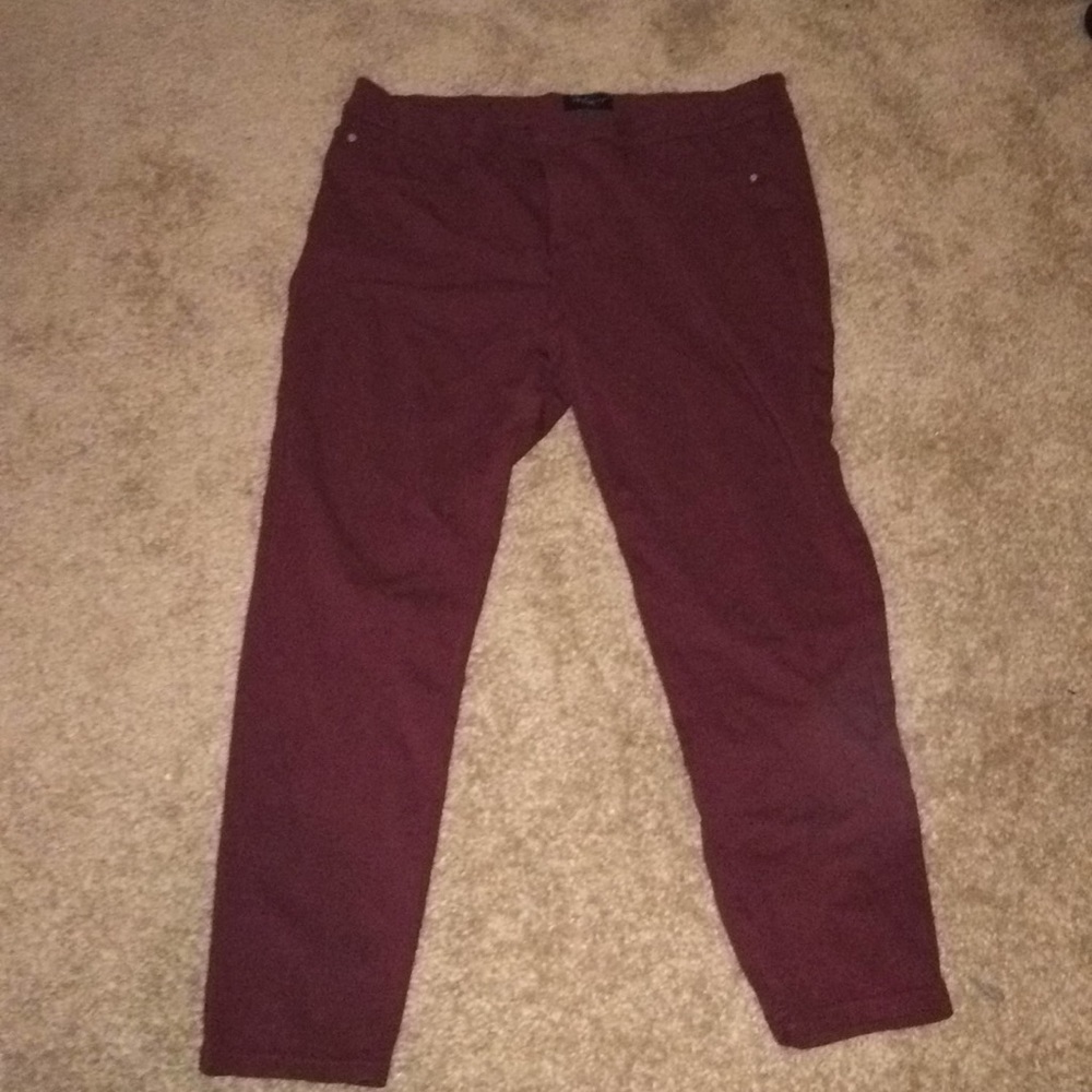Burgundy jeggings